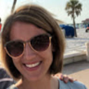 Meet your Posher, Hilary